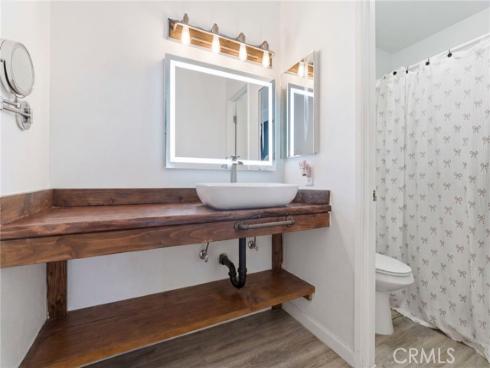 2829 S Fairview B Street, Santa Ana, CA