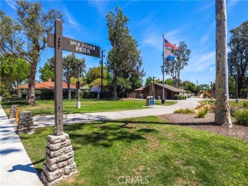 2914 Fallbrook Drive, Santa Ana, CA
