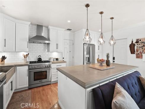 2914 Fallbrook Drive, Santa Ana, CA