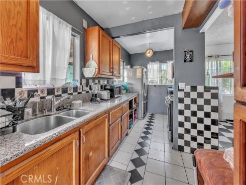 1208 E 3rd , Santa Ana, CA