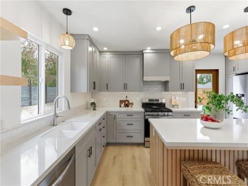 2534 Santiago Street, Santa Ana, CA