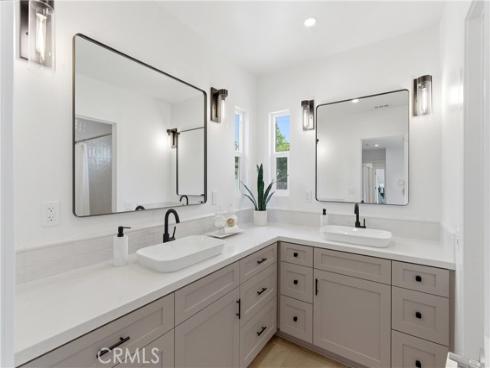 2534 Santiago Street, Santa Ana, CA