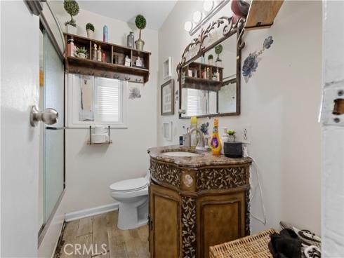 2005 W 11th , Santa Ana, CA