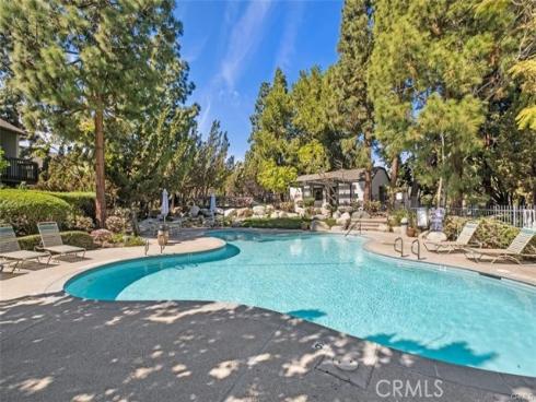 2514 W Macarthur , Santa Ana, CA