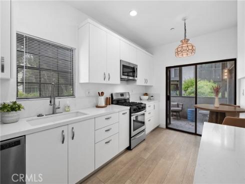 2514 W Macarthur , Santa Ana, CA