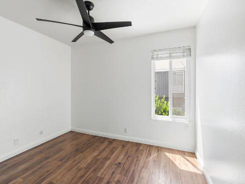 2670 W Segerstrom A , Santa Ana, CA
