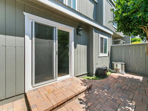 2670 W Segerstrom A , Santa Ana, CA