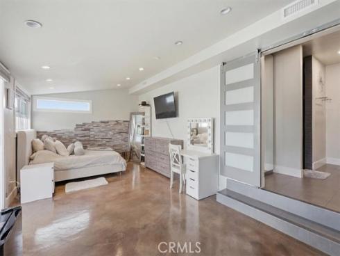 2215 N Spurgeon Street, Santa Ana, CA