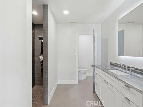 2215 N Spurgeon Street, Santa Ana, CA