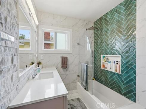 2215 N Spurgeon Street, Santa Ana, CA