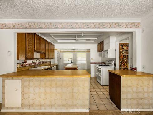 2713 W Huckleberry , Santa Ana, CA