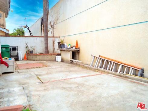 732 N Figueroa Street, Santa Ana, CA