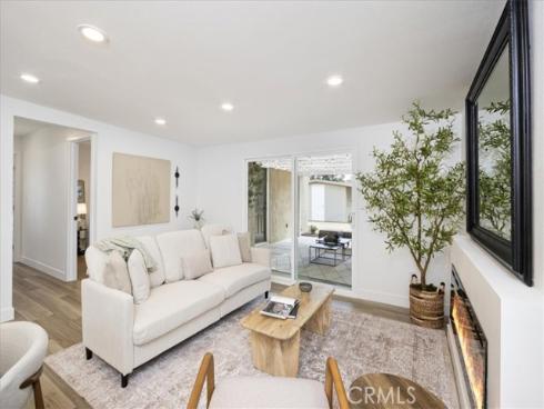 2422 W Pomona Street, Santa Ana, CA