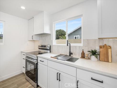 2422 W Pomona Street, Santa Ana, CA