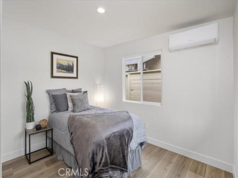 2422 W Pomona Street, Santa Ana, CA