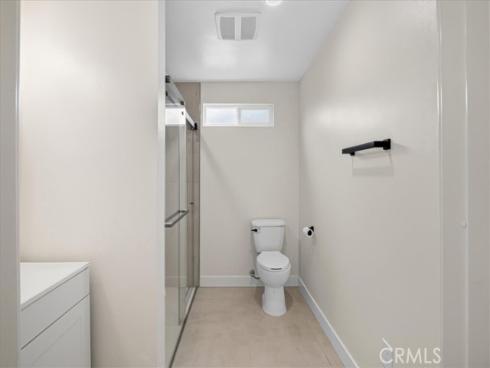 2422 W Pomona Street, Santa Ana, CA