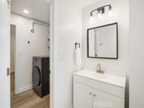 2422 W Pomona Street, Santa Ana, CA