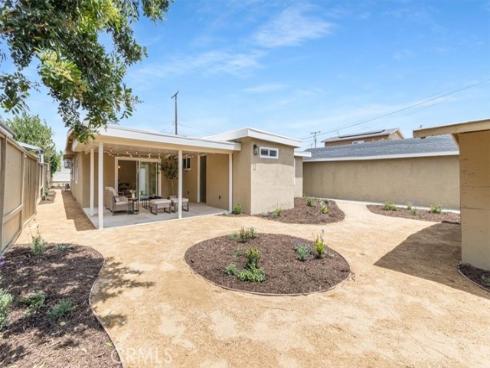 2422 W Pomona Street, Santa Ana, CA