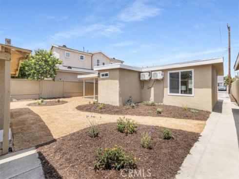 2422 W Pomona Street, Santa Ana, CA