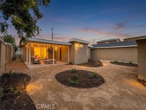 2422 W Pomona Street, Santa Ana, CA
