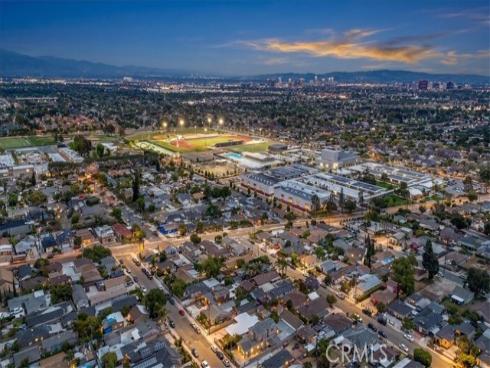 2422 W Pomona   Street, Santa Ana, CA