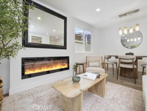 2422 W Pomona Street, Santa Ana, CA
