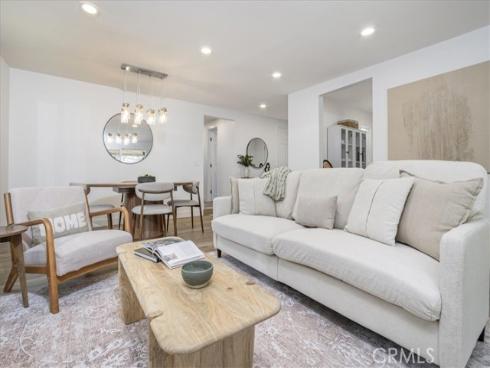 2422 W Pomona Street, Santa Ana, CA