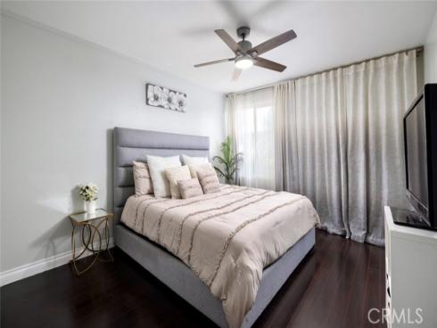 1000 W Macarthur 11 Boulevard, Santa Ana, CA