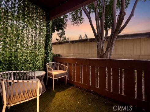 1000 W Macarthur  11  Boulevard, Santa Ana, CA
