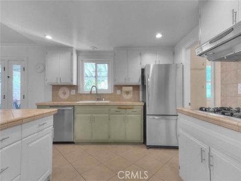 1517 E 19th , Santa Ana, CA