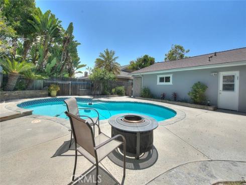 1517 E 19th , Santa Ana, CA