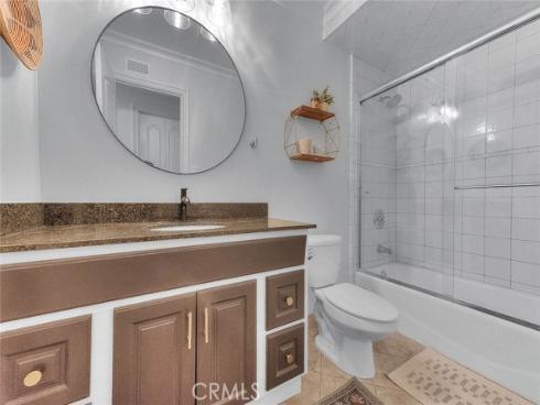 1517 E 19th , Santa Ana, CA