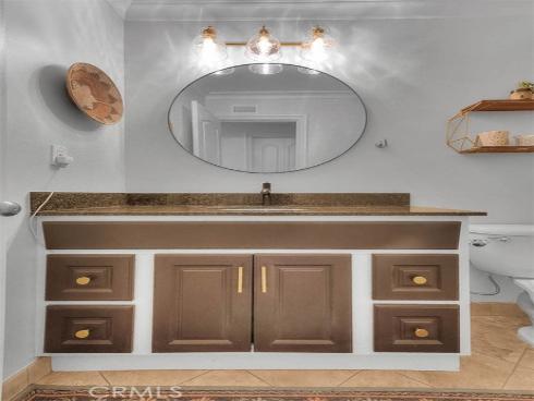 1517 E 19th , Santa Ana, CA