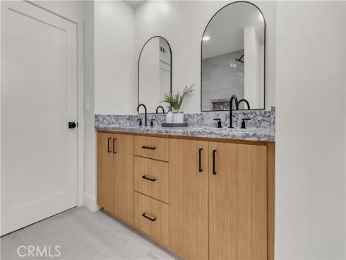 2525 N Pacific , Santa Ana, CA