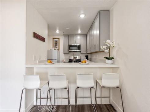 450 E 4th 416 , Santa Ana, CA
