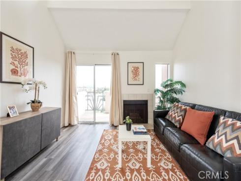 450 E 4th 416 , Santa Ana, CA