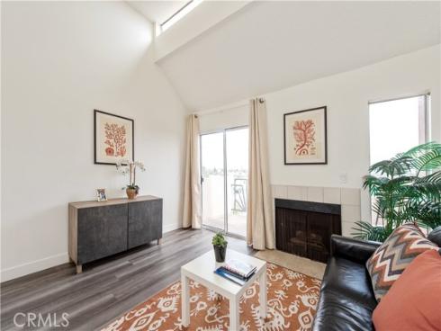 450 E 4th 416 , Santa Ana, CA