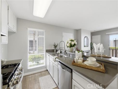 2841 S Fairview E , Santa Ana, CA