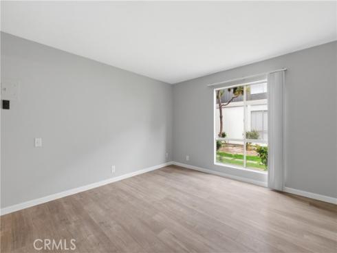 2841 S Fairview E , Santa Ana, CA