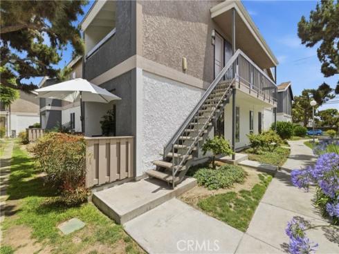 2841 S Fairview E , Santa Ana, CA