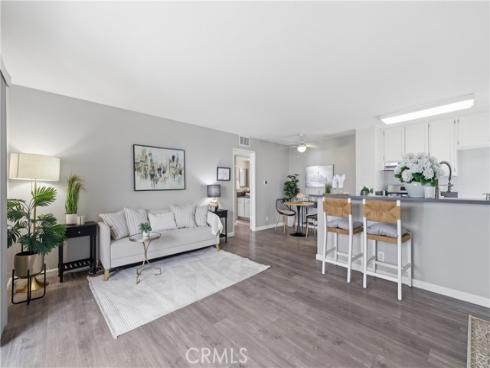 2841 S Fairview E , Santa Ana, CA