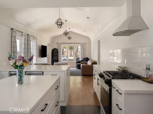 2009 Greenleaf Street, Santa Ana, CA