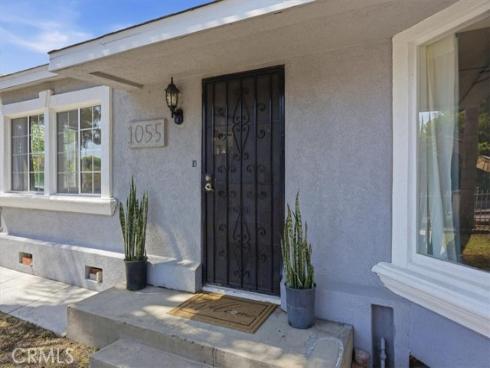 1055 W Pine , Santa Ana, CA