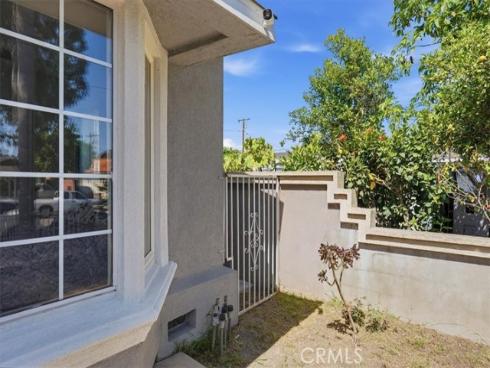 1055 W Pine , Santa Ana, CA