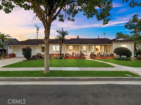 1901 N Greenbrier Street, Santa Ana, CA