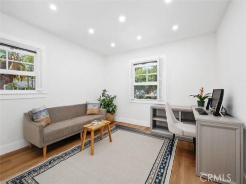 1901 N Greenbrier Street, Santa Ana, CA