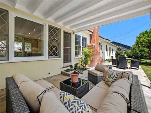 1901 N Greenbrier Street, Santa Ana, CA