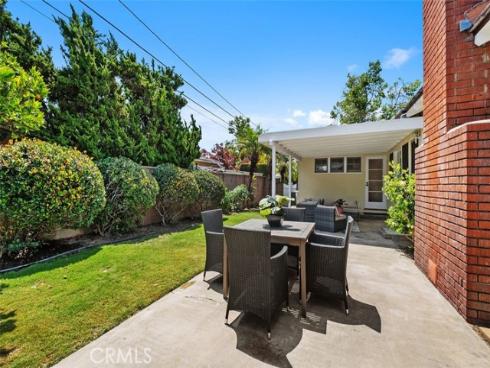 1901 N Greenbrier Street, Santa Ana, CA