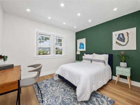 1901 N Greenbrier Street, Santa Ana, CA