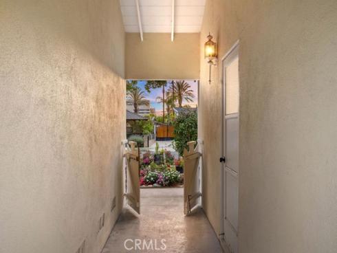 1901 N Greenbrier Street, Santa Ana, CA